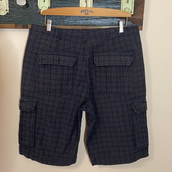2/$18 BC Clothing Grey and Black Plaid Cargo Shorts Size 36 - Picture 8 of 12